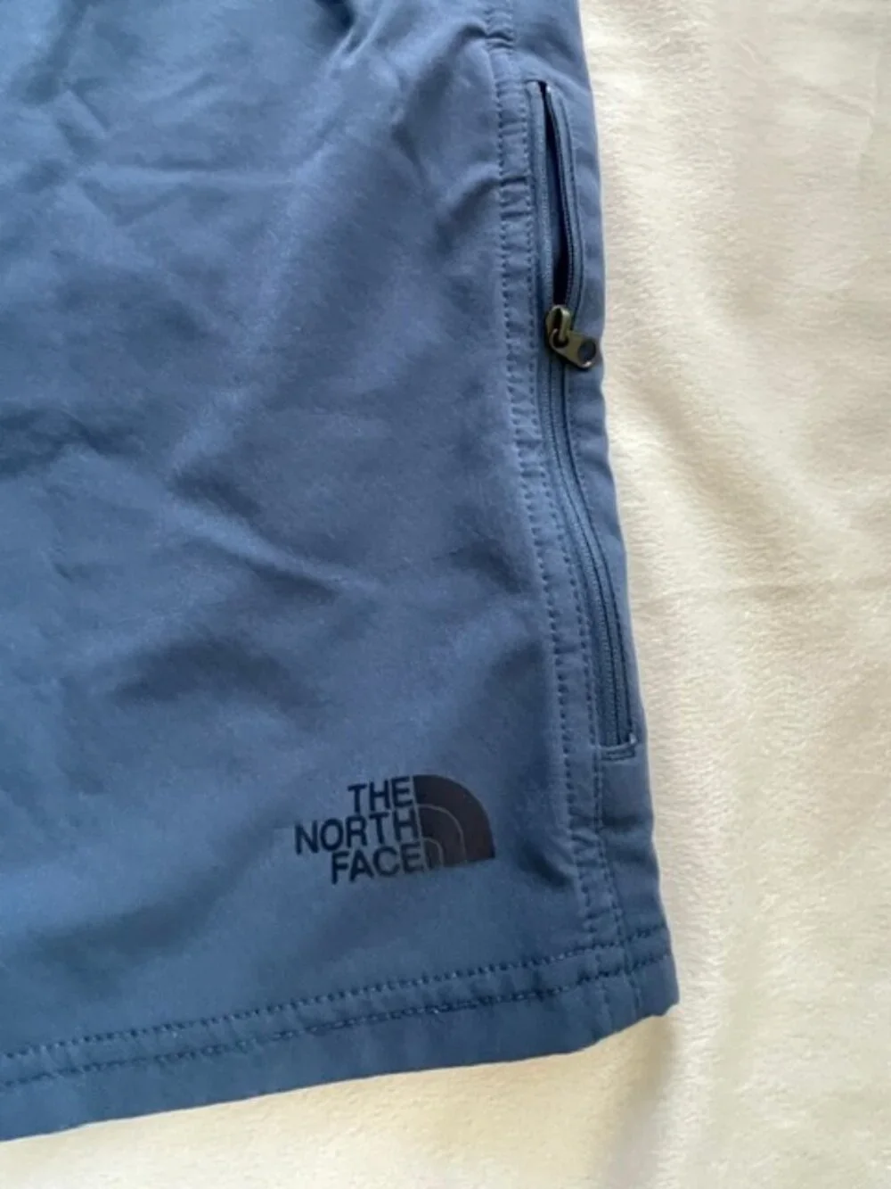 The North Face Men's Flashdry Activewear Short Pants, Blue, Size 38